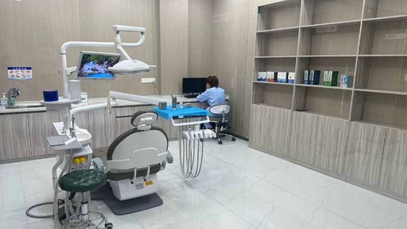 上海正规口腔诊所预约挂号，价格透明度如何把握？**